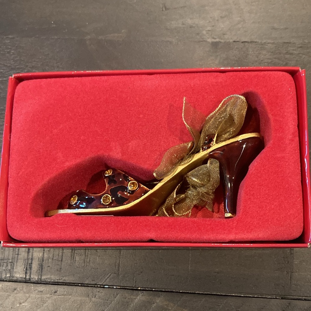 Shoe Christmas Ornament by Bombay - Daphne Leopard Open Toe - Picture 3 of 9